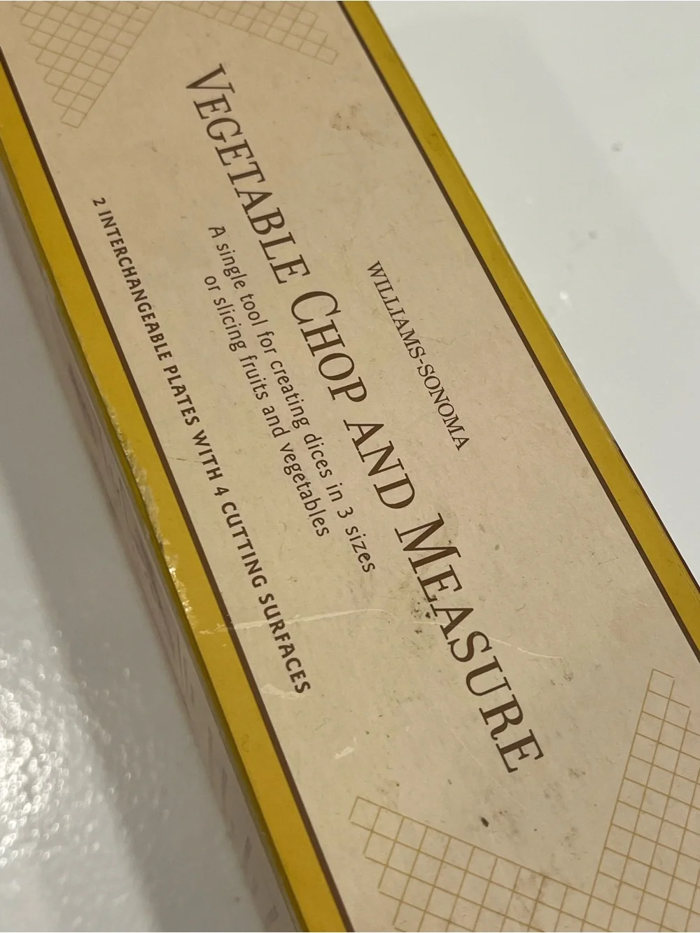 Williams Sonoma Vegetable Chop & Measure – New in Box